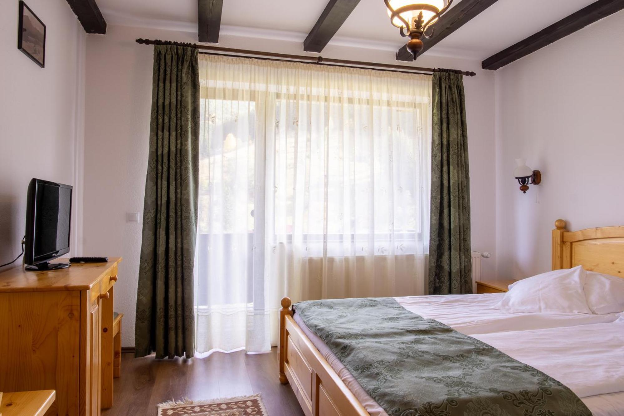 Poiana Soarelui Bed and Breakfast Moeciu De Sus Εξωτερικό φωτογραφία